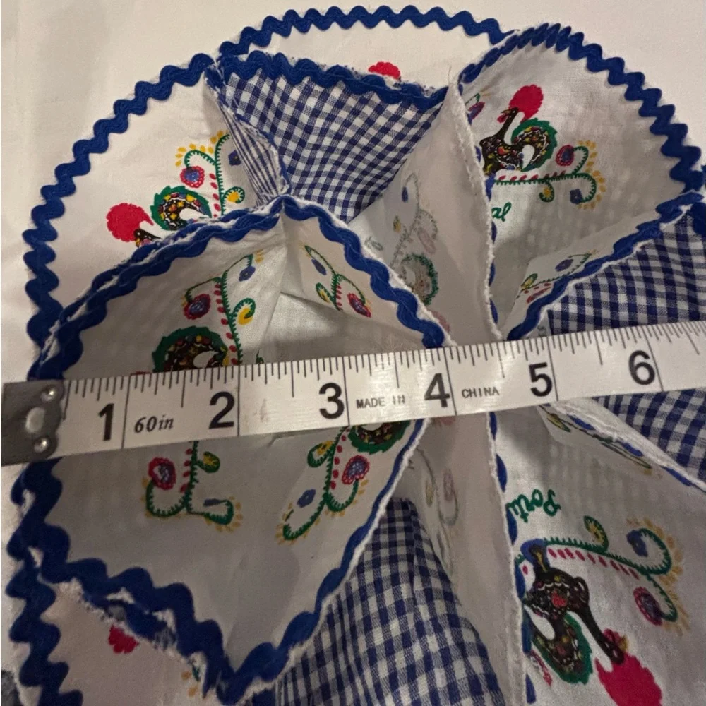 Portugal roll warmer. Blue and White Rooster Embroidered Doily